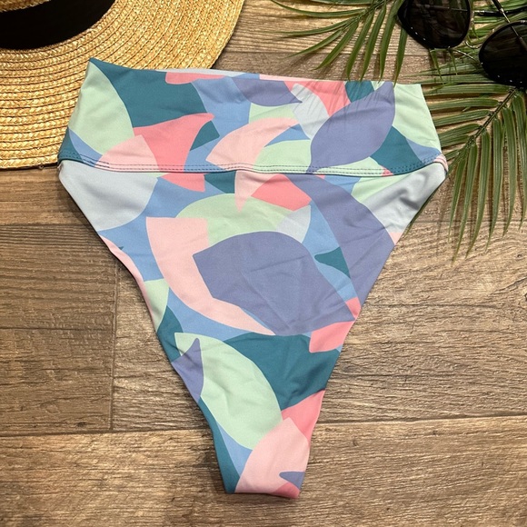 BEACH RIOT Highway Bikini Bottom - Picture 13 of 16